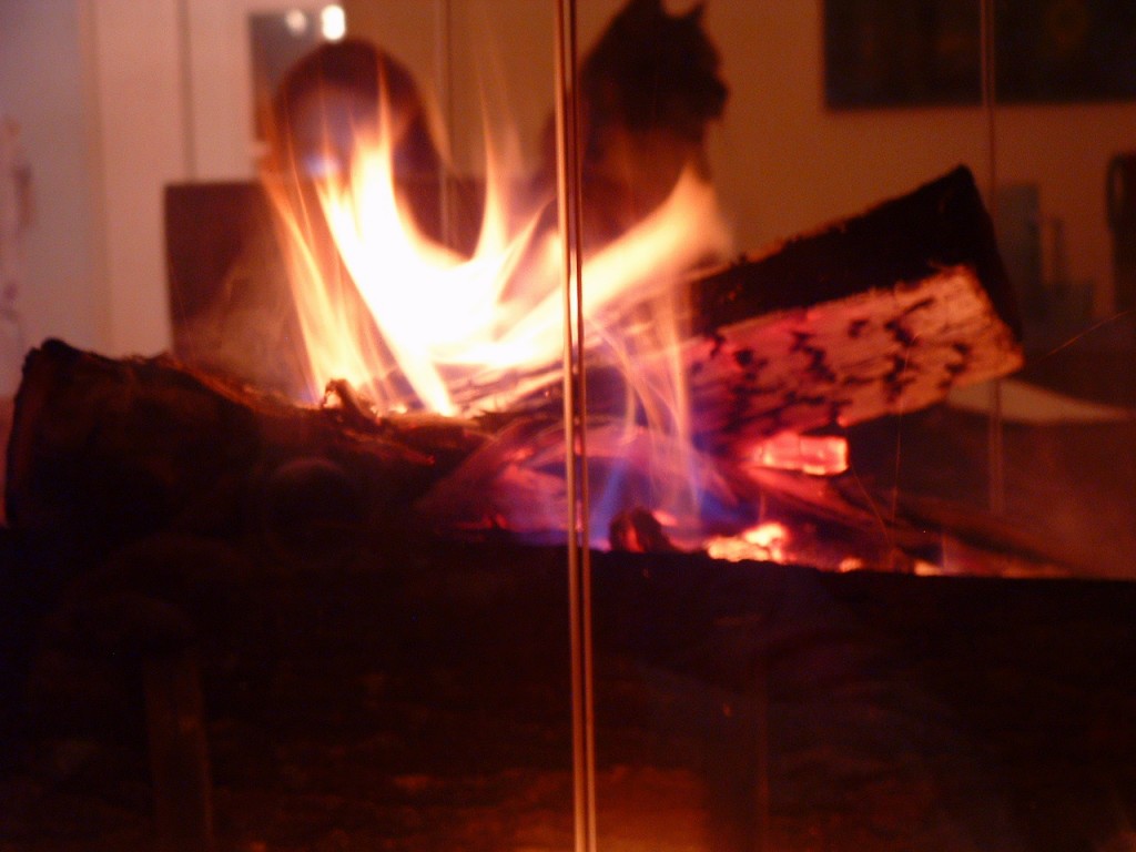 Image of a nice crackling fire