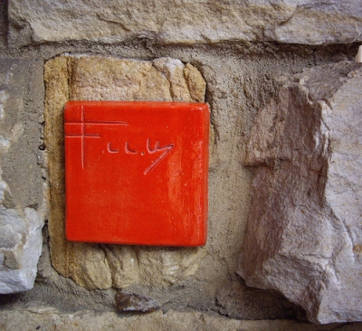 FLW red square tile